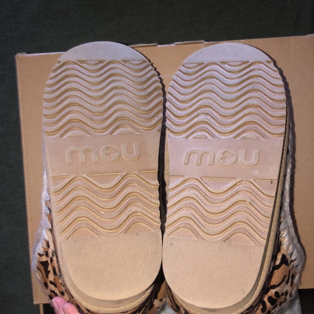 Rare!! Leopard animal print Mou boots - Picture 8 of 13